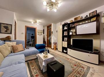 VILLA A SCHIERA A CASARSA DELLA DELIZIA