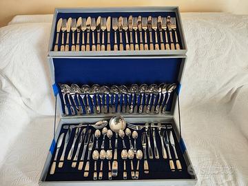 servizio di posate anni 80 marca EME da 75 pezzi 