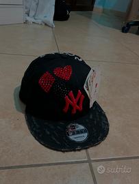 Cappello della new york allesstimento poker