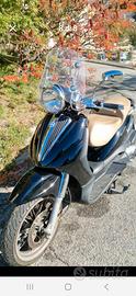Piaggio Beverly cruiser 500