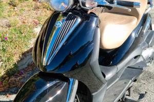 Piaggio Beverly cruiser 500