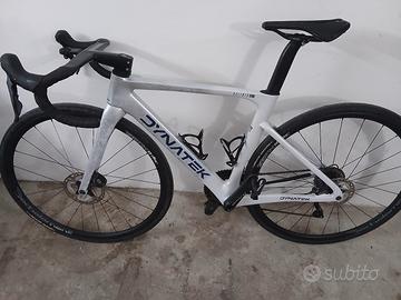 bici da corsa in carbonio dynatek delirio evo 