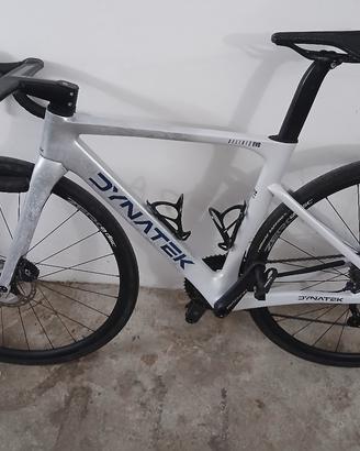 bici da corsa in carbonio dynatek delirio evo 