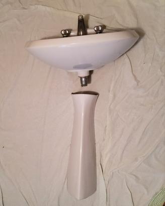 Lavabo a colonna Ideal Standard