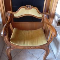 Poltroncina classica da camera