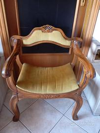 Poltroncina classica da camera