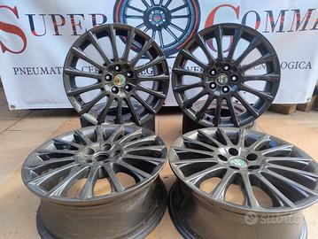 Alfa Romeo 147 compatibili anche con mozzo Fiat