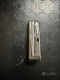 Multitool tipo svizzero