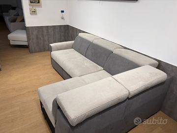 Divano moderno angolare con letto estraibile