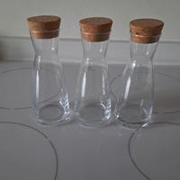 3 bottiglie in vetro con tappo in sughero