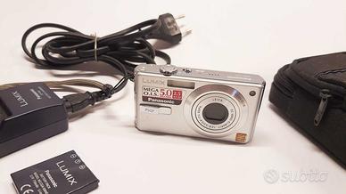 Macchina fotografica vintage Panasonic FX7