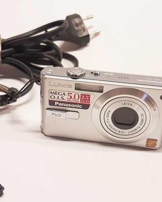 Macchina fotografica vintage Panasonic FX7