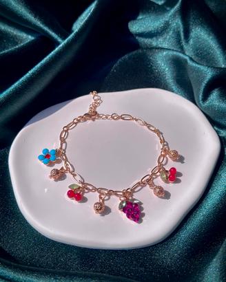 Braccialetto bohèmien con ciondoli a frutta