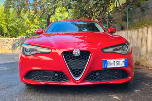 Alfa Romeo Giulia 2.2 180cv AT8