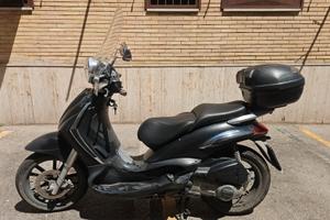 Beverly 300 tourer nero satinato