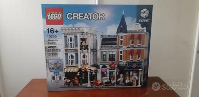 Lego CREATOR 10255 - Piazza dell'assemblea Nuovo,