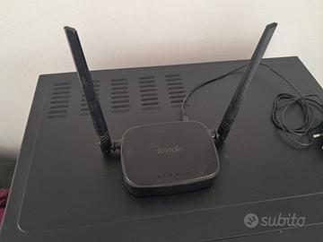 Router Tenda per sim perfettamente funzionante