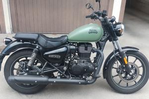 Royal enfield meteor 350 green matt