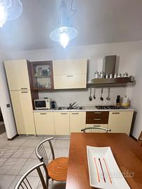 Cucina bicolore a Lignano Pineta