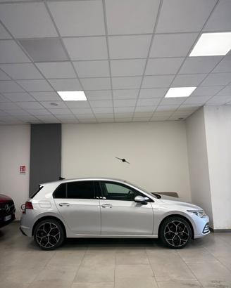 Volkswagen Golf 1.0 eTSI EVO DSG Life