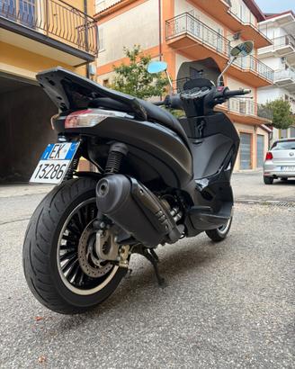 Piaggio Berverly 300 Police