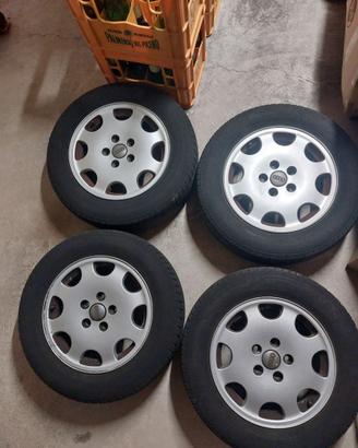 5 Cerchi in lega con gomme Bridgestone da 15