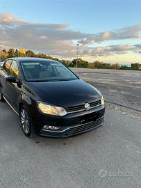 VOLKSWAGEN Polo 5ª serie - 2015