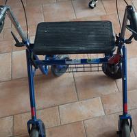 deambulatore per disabiki
