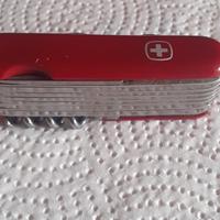 coltellino multiuso  svizzero 