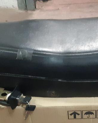 Sella ORIGINALE Vespa Px anni 80 con serratura