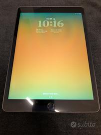 IPad 8 gen. + Logitech combo touch