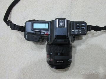 110 € Yashica AF 230 con 35-70 + 70-210 macro