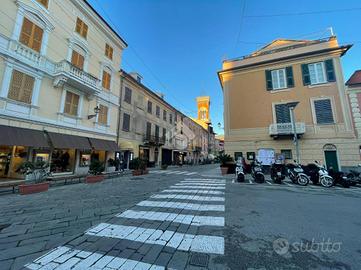 NEGOZIO A SESTRI LEVANTE