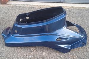 Yamaha Booster carene sottosella