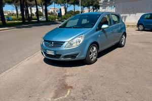 splendida opel corsa