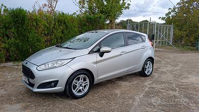 Ford Fiesta 1.5 TDCi 75CV 5 porte Titanium