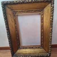 Antica cornice foglia oro