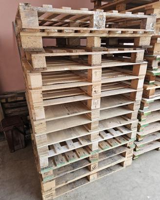 Bancali in Legno 115x120x16h circa