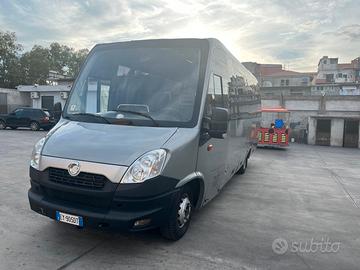 Minibus iveco