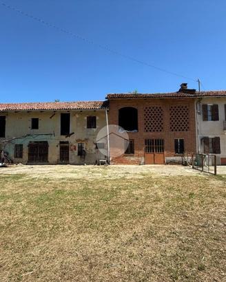 CASA INDIPENDENTE A MONTAFIA