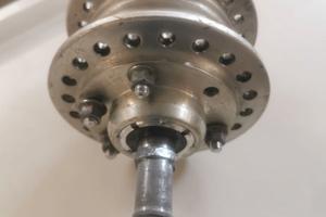 Honda CB  450 500 550 Four mozzo ruota anteriore