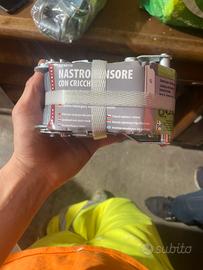 Nastri tensione con cricchetto