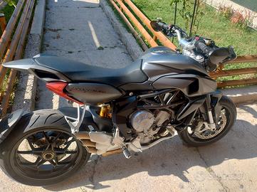 MV AGUSTA 800 RIVALE
