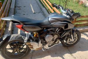 MV AGUSTA 800 RIVALE