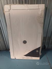 Piatto doccia in resina bianca