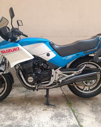 suzuki gsx 550 ef anno 1988 unico proprietario