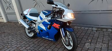 SUZUKI SRAD 600