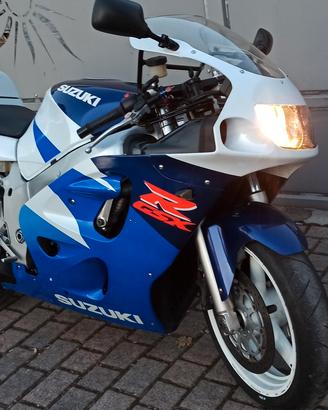 SUZUKI SRAD 600