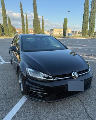 Volkswagen Golf 7.5 1.5 TSI 150 CV R-Line