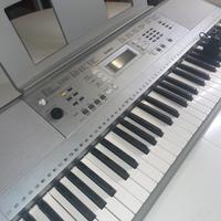 Pianola yamaha funzionante